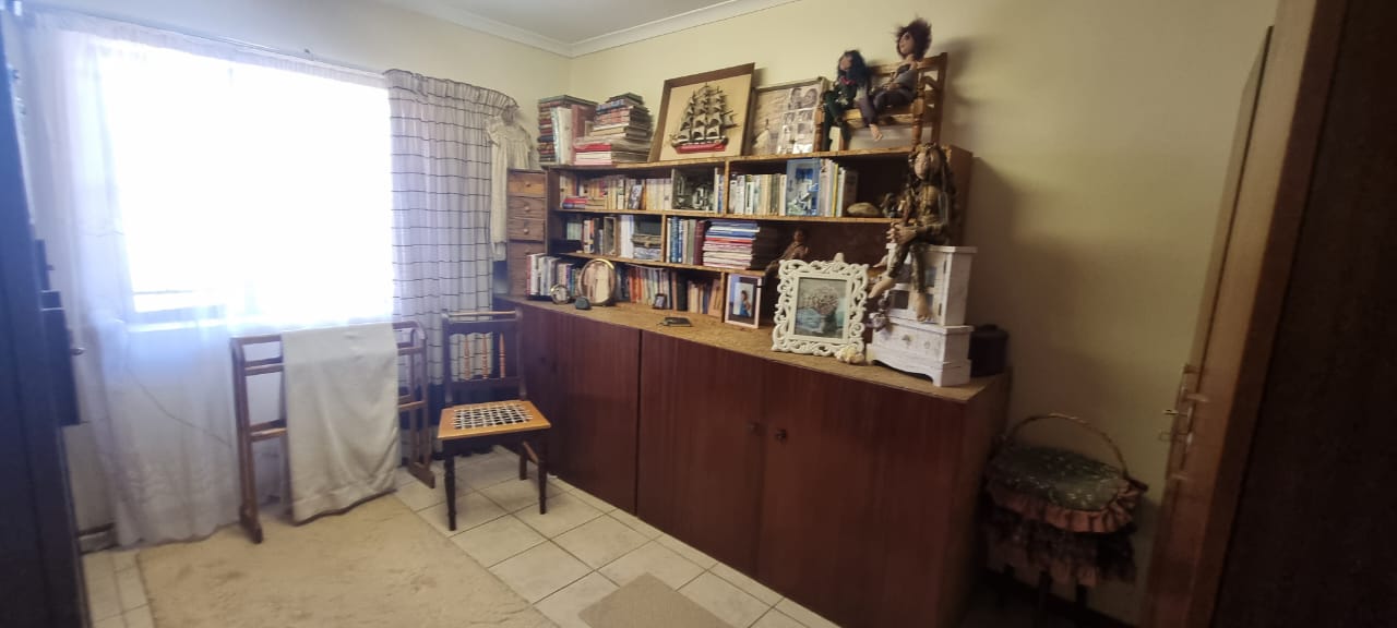 4 Bedroom Property for Sale in Hartenbos Heuwels Western Cape